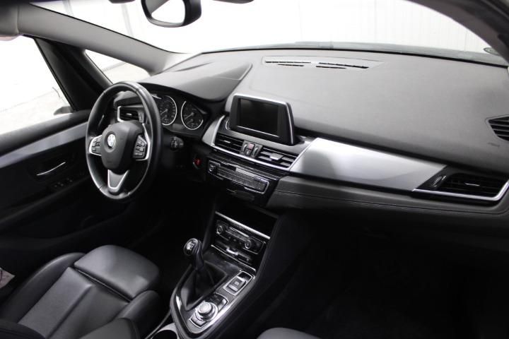 Photo 23 VIN: WBA2E31030P792126 - BMW 2 SERIES ESTATE 