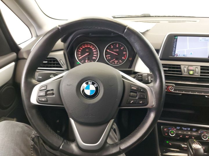 Photo 11 VIN: WBA2E310605D83570 - BMW 216D 