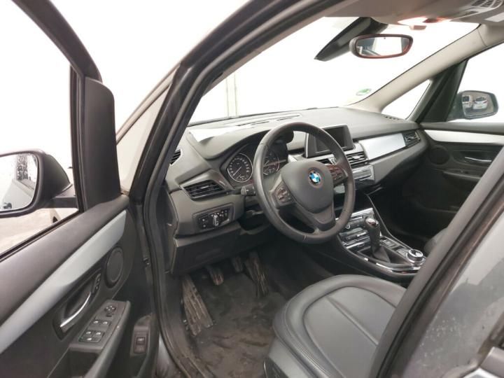 Photo 28 VIN: WBA2E310705G37979 - BMW 216D 