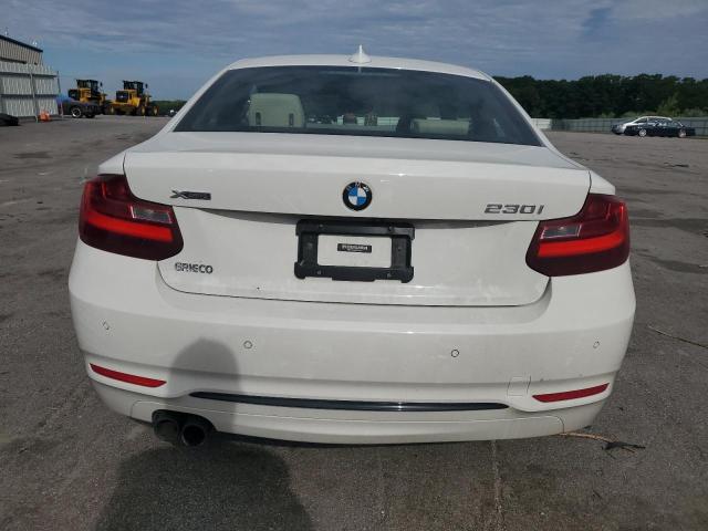 Photo 5 VIN: WBA2H9C38HV986921 - BMW 2 SERIES 