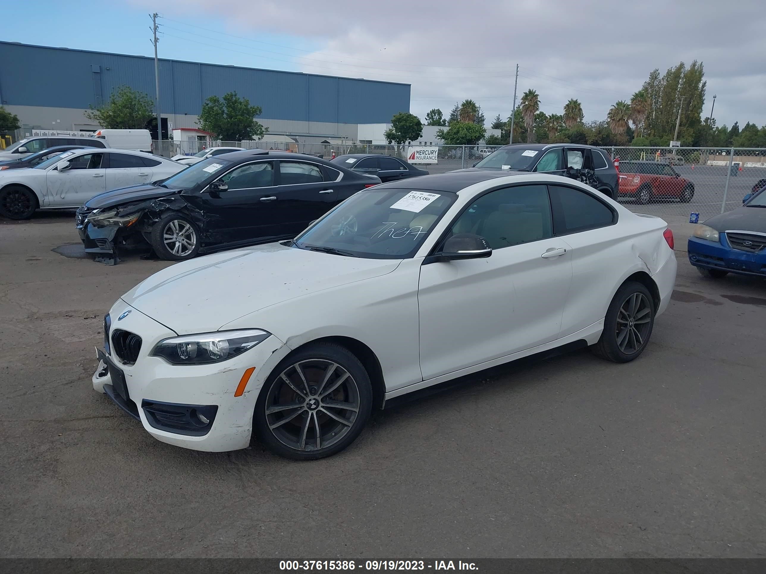 Photo 1 VIN: WBA2J1C5XJVD09417 - BMW 230I 