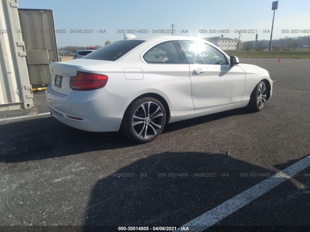 Photo 3 VIN: WBA2J3C54KVD49375 - BMW 2 