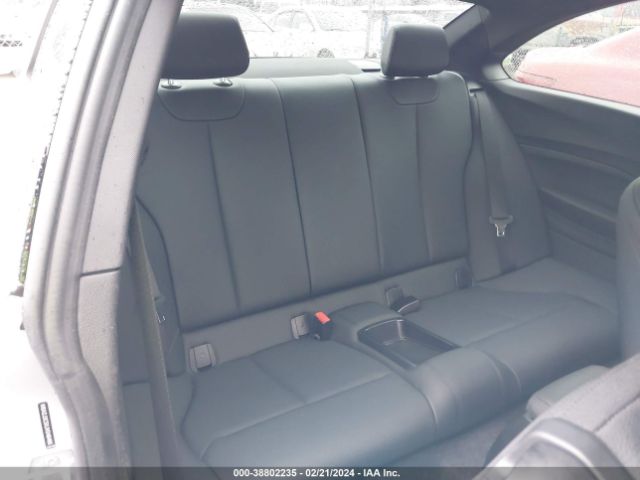 Photo 7 VIN: WBA2J3C5XJVD48486 - BMW 230I 