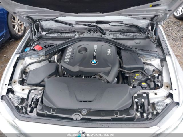 Photo 9 VIN: WBA2J3C5XJVD48486 - BMW 230I 