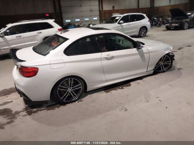 Photo 3 VIN: WBA2J7C5XJVD60807 - BMW M240I 