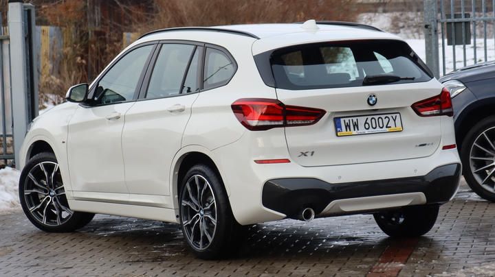 Photo 8 VIN: WBA31AA0X05U83849 - BMW X1 SUV 