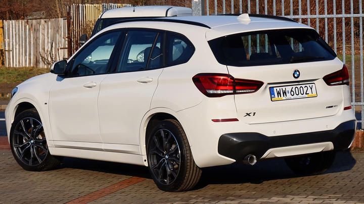 Photo 5 VIN: WBA31AA0X05U83849 - BMW X1 SUV 