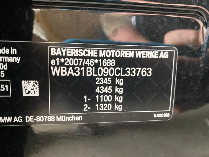 Photo 12 VIN: WBA31BL090CL33763 - BMW 520 