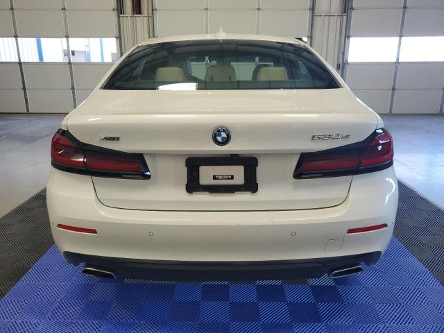 Photo 5 VIN: WBA33AG08PCL16218 - BMW 530XE 