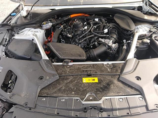 Photo 9 VIN: WBA33AG08PCM49416 - BMW 530XE 