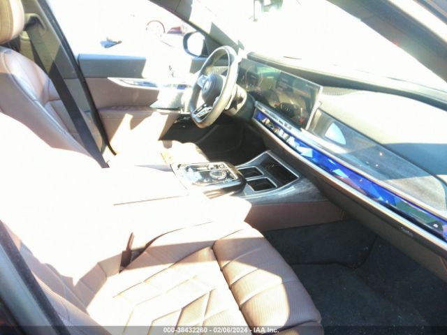 Photo 4 VIN: WBA33EJ02PCM34328 - BMW 760I 