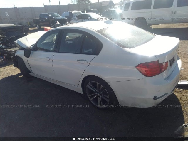 Photo 2 VIN: WBA3A5C50CF342688 - BMW 3 