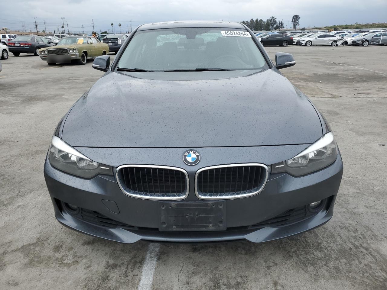 Photo 4 VIN: WBA3A5C50DF352722 - BMW 3ER 