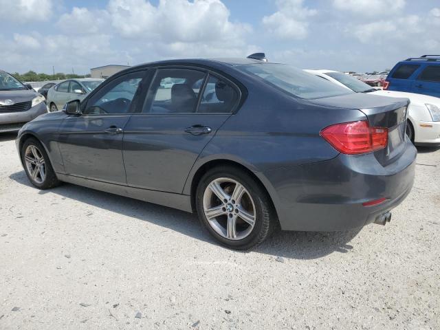 Photo 1 VIN: WBA3A5C50DF355863 - BMW 3 SERIES 