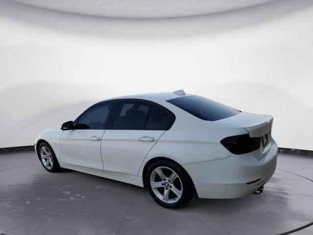 Photo 1 VIN: WBA3A5C50DF358097 - BMW 328 I 