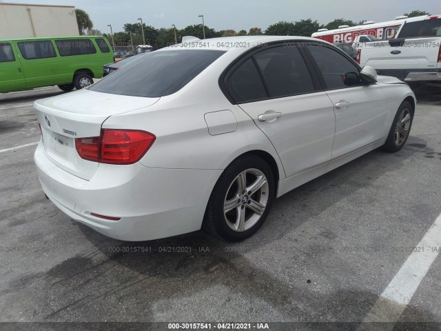 Photo 3 VIN: WBA3A5C50EF605099 - BMW 3 SERIES 