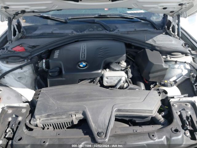 Photo 9 VIN: WBA3A5C50EP602181 - BMW 328I 