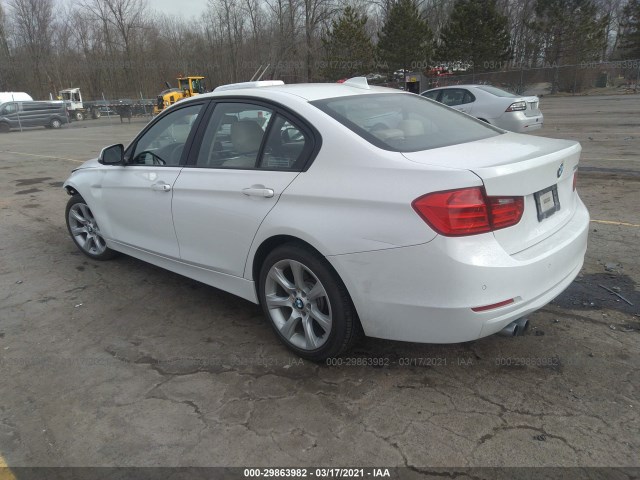 Photo 2 VIN: WBA3A5C50FF609218 - BMW 3 