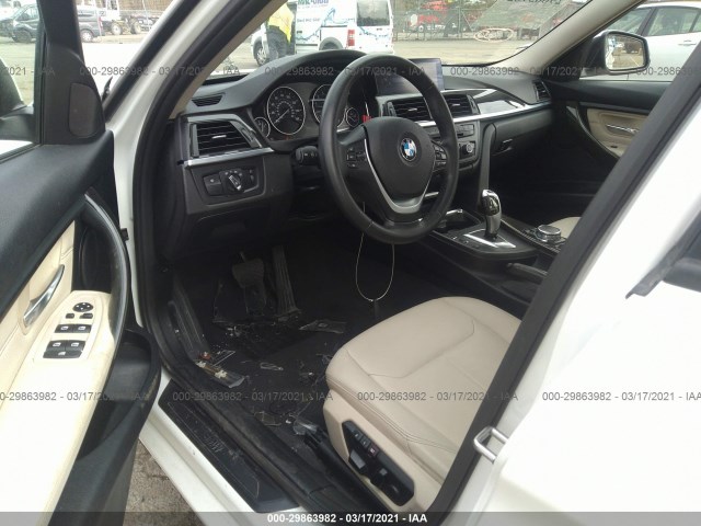 Photo 4 VIN: WBA3A5C50FF609218 - BMW 3 