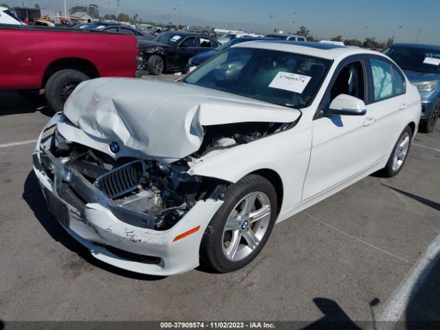 Photo 1 VIN: WBA3A5C50FF611034 - BMW 3 SERIES 