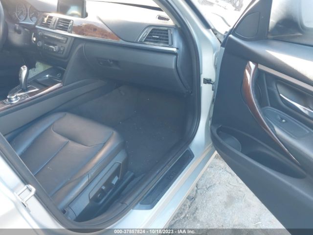 Photo 4 VIN: WBA3A5C51DF355953 - BMW 328I 