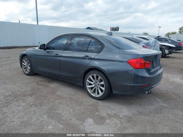 Photo 2 VIN: WBA3A5C51DF600038 - BMW 328I 