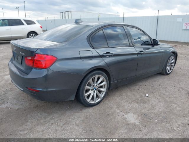 Photo 3 VIN: WBA3A5C51DF600038 - BMW 328I 