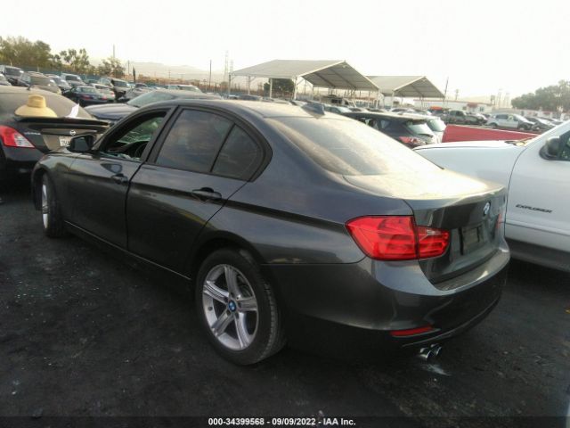 Photo 2 VIN: WBA3A5C51EJ463813 - BMW 3 SERIES 