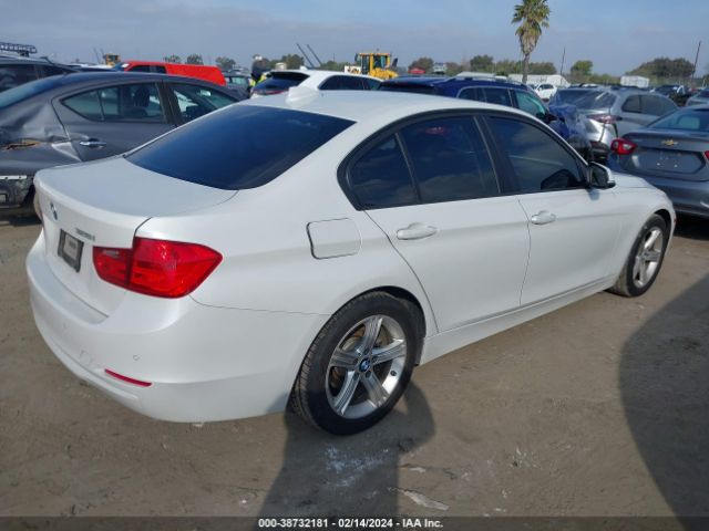 Photo 3 VIN: WBA3A5C51EP600326 - BMW 328I 