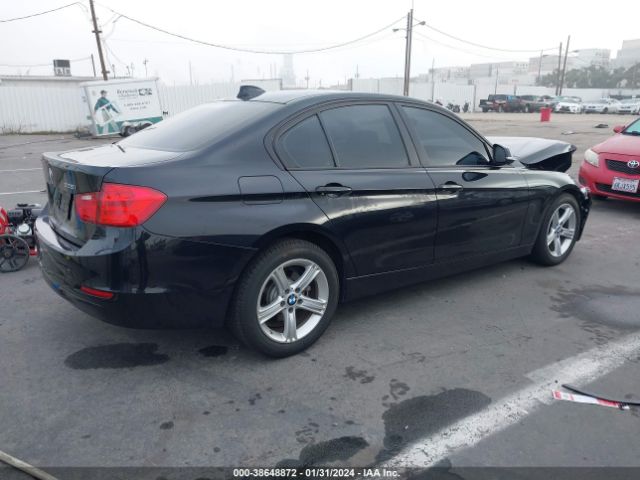 Photo 3 VIN: WBA3A5C51FF610863 - BMW 328I 