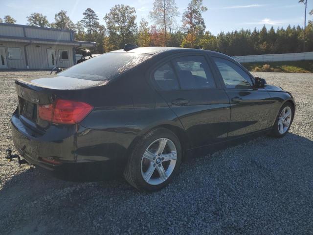 Photo 2 VIN: WBA3A5C52DF351605 - BMW 3 SERIES 