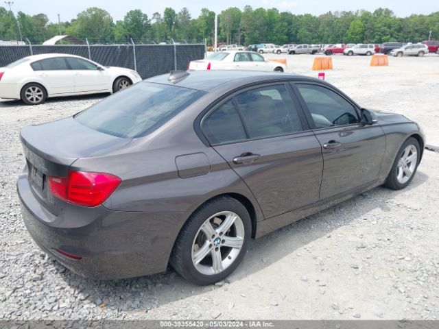 Photo 3 VIN: WBA3A5C52DF354746 - BMW 328I 