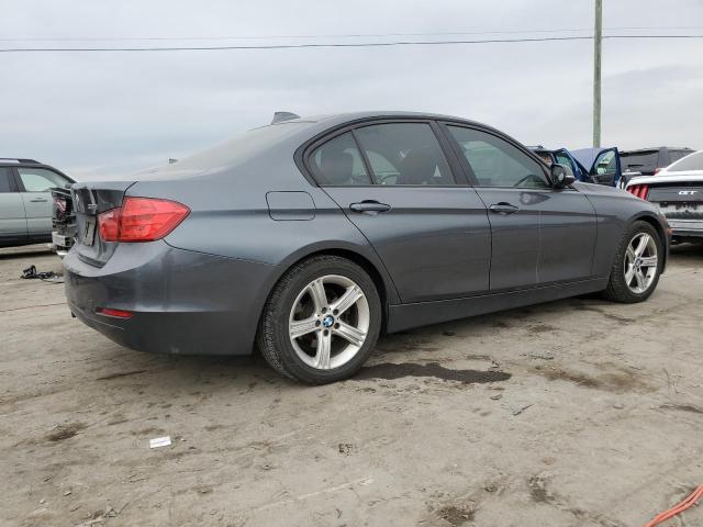 Photo 2 VIN: WBA3A5C52DF355797 - BMW 3 SERIES 