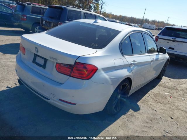 Photo 3 VIN: WBA3A5C52DF358862 - BMW 3 SERIES 