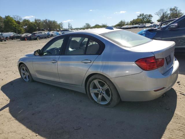 Photo 1 VIN: WBA3A5C52DF359610 - BMW 328 I 