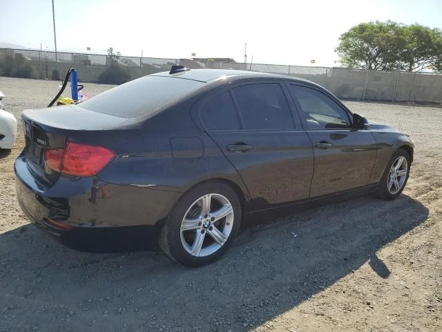 Photo 2 VIN: WBA3A5C52DF602770 - BMW 328 I 