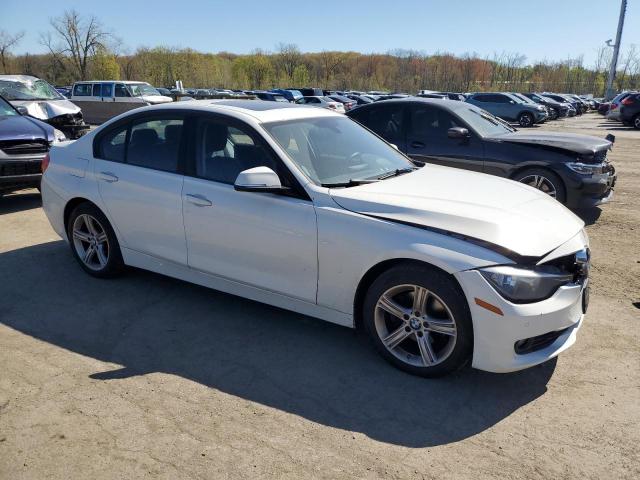 Photo 3 VIN: WBA3A5C52EF605301 - BMW 3 SERIES 