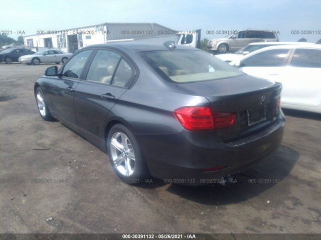 Photo 2 VIN: WBA3A5C52EF605489 - BMW 3 