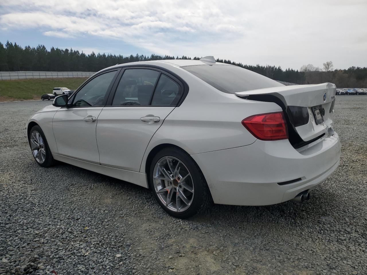 Photo 1 VIN: WBA3A5C52EP602571 - BMW 3ER 