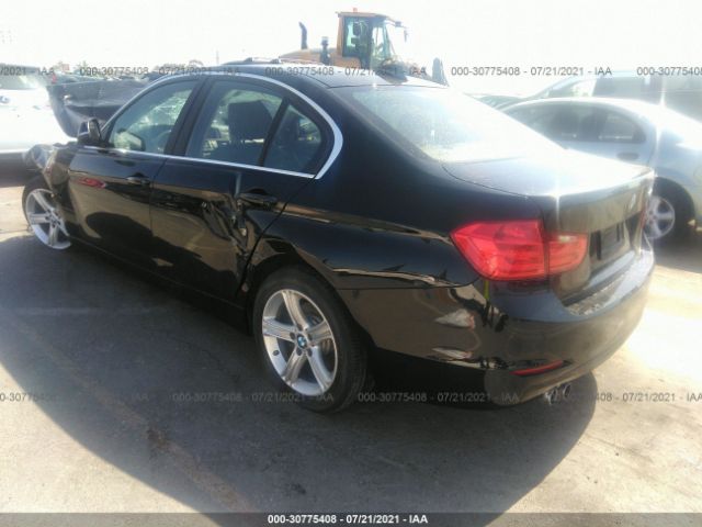 Photo 2 VIN: WBA3A5C52FF606241 - BMW 3 