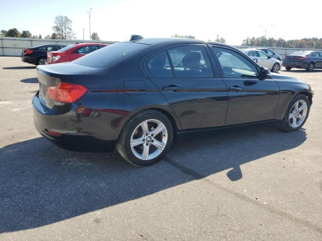 Photo 2 VIN: WBA3A5C52FF608376 - BMW 328 I 