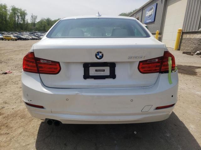 Photo 5 VIN: WBA3A5C52FF610015 - BMW 3 SERIES 