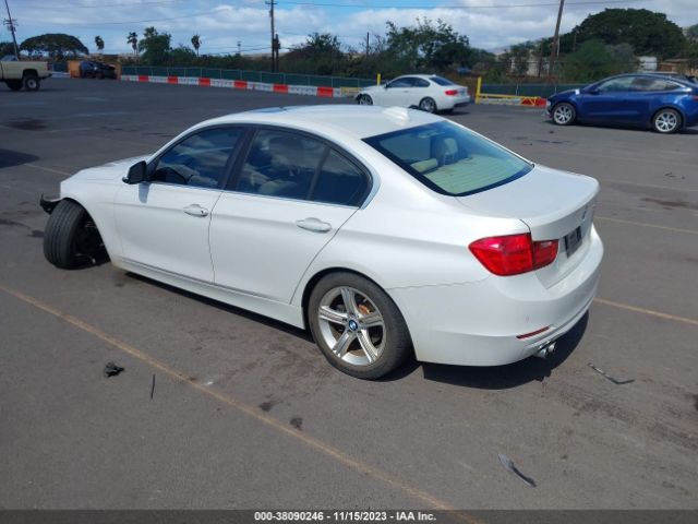 Photo 2 VIN: WBA3A5C52FP603995 - BMW 328I 