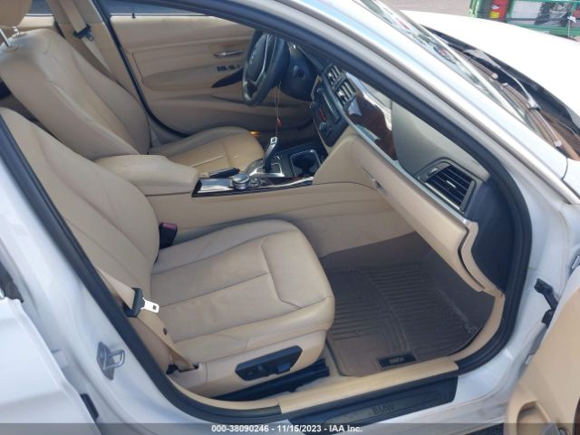 Photo 4 VIN: WBA3A5C52FP603995 - BMW 328I 