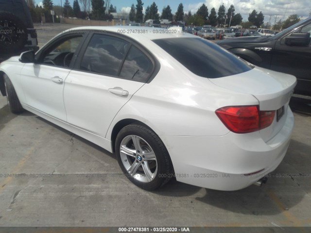 Photo 2 VIN: WBA3A5C53CF258042 - BMW 3 