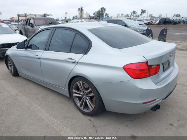 Photo 2 VIN: WBA3A5C53CF258526 - BMW 328I 