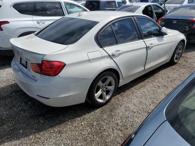 Photo 2 VIN: WBA3A5C53CF349070 - BMW 3 SERIES 