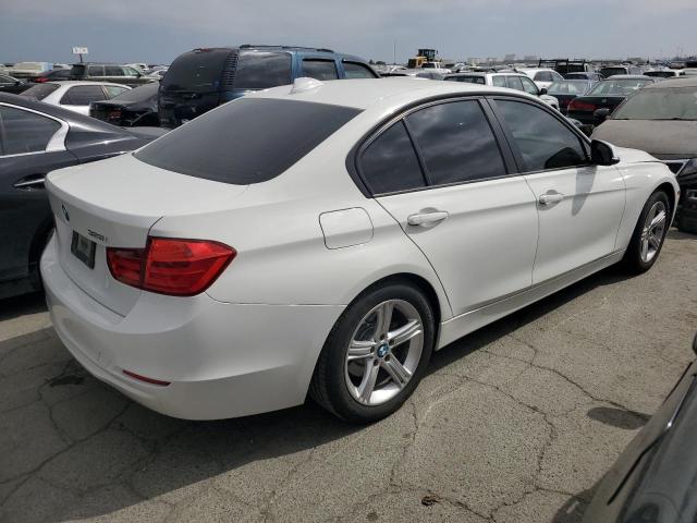 Photo 2 VIN: WBA3A5C53DF352164 - BMW 3 SERIES 