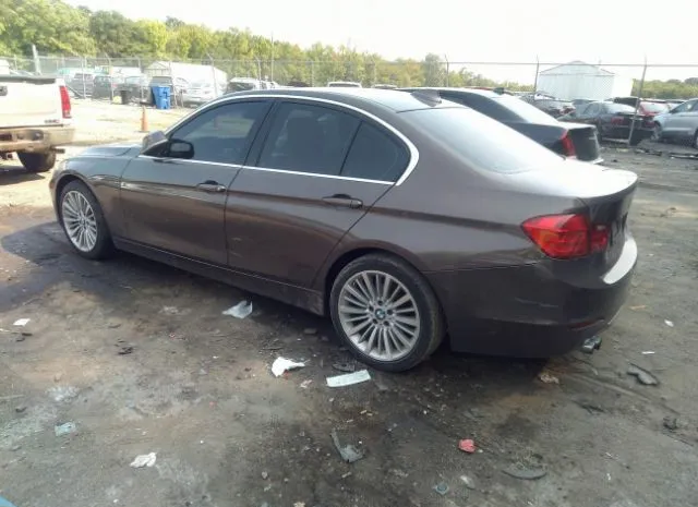 Photo 2 VIN: WBA3A5C53DF353878 - BMW 3 SERIES 