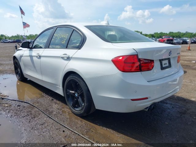 Photo 2 VIN: WBA3A5C53DF356649 - BMW 328I 